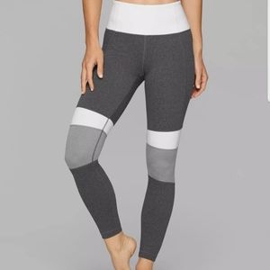 Athleta Moodblock Salutation Pockets Leggings